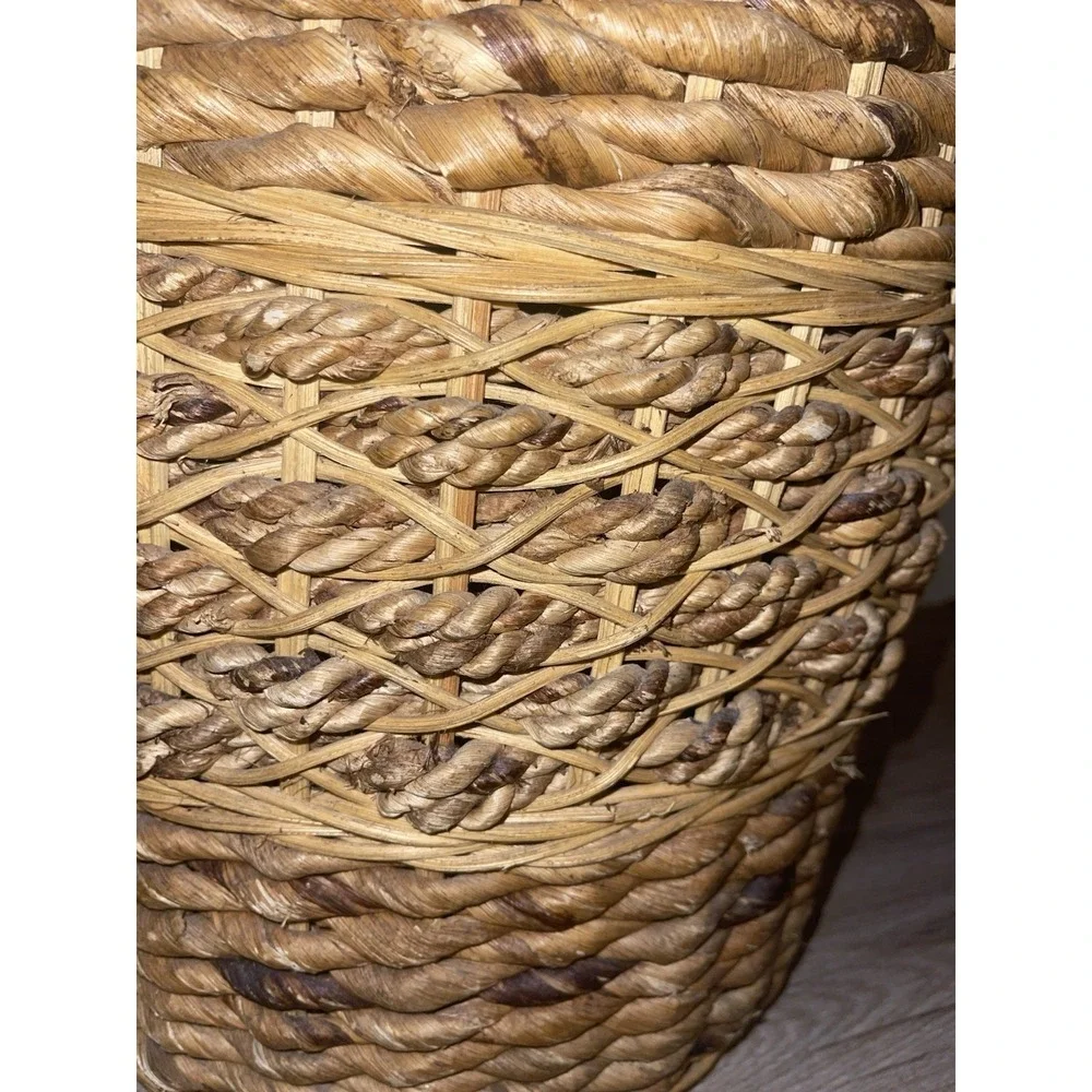 Vintage Hand Woven Wicker Seagrass‎ Waste Basket Trash Can